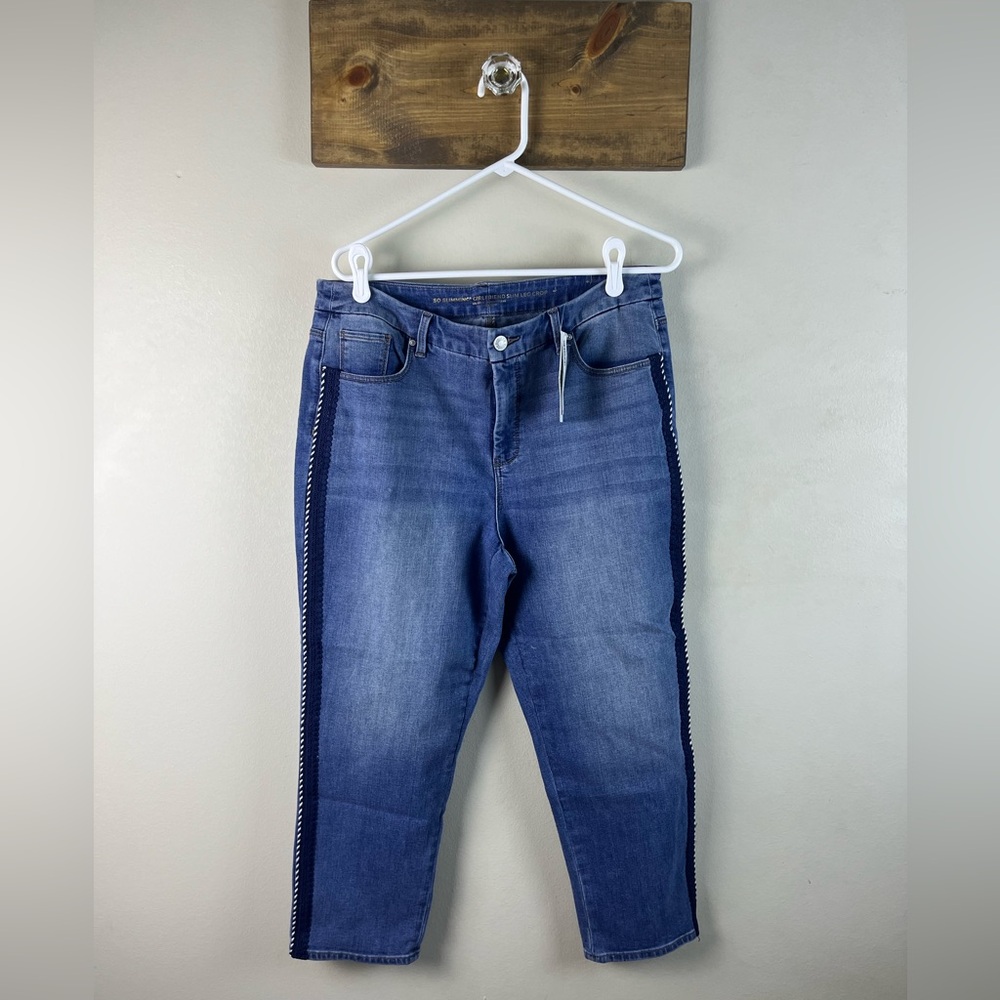 NWT Chico’s 2.5 So Slimming Girlfriend Slim Leg Crop Jeans with Rope Trim